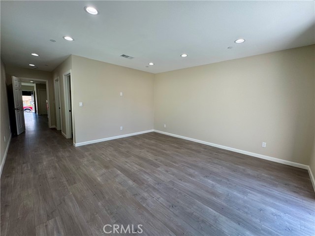 13931 Aztec Street, Sylmar CA: https://media.crmls.org/medias/b6273b28-5e48-412e-9705-a7120589351e.jpg