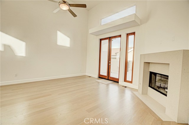 LIVING ROOM WITH FIREPLACE
