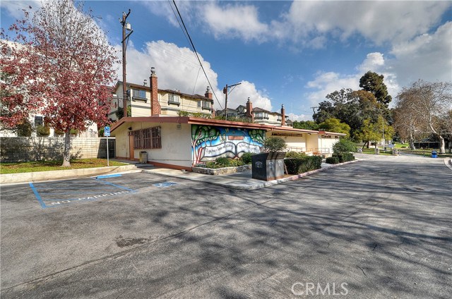 217 Vista Del Parque, Redondo Beach, California 90277, 4 Bedrooms Bedrooms, ,2 BathroomsBathrooms,Residential,Sold,Vista Del Parque,PV17010276