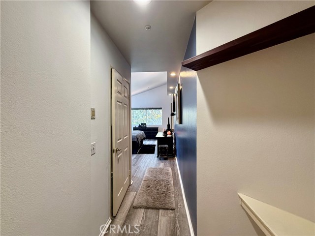 9213 Independence Way, North Hills CA: https://media.crmls.org/medias/b62a455d-88fe-4e82-b737-653be3ec2680.jpg