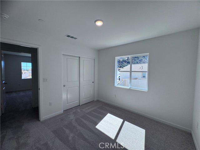 Detail Gallery Image 12 of 18 For 33313 Riverside, Lake Elsinore,  CA 92530 - 4 Beds | 3 Baths