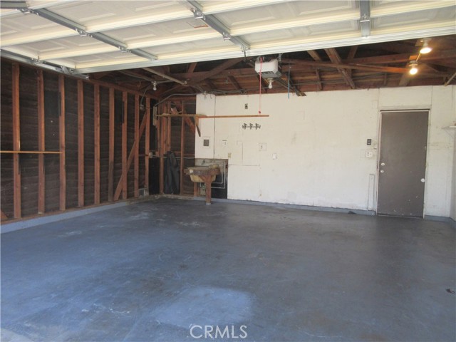 Detail Gallery Image 15 of 15 For 11406 Woodley, Granada Hills,  CA 91344 - 4 Beds | 2 Baths