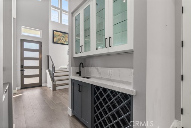 Detail Gallery Image 13 of 50 For 1303 Harkness Ln, Redondo Beach,  CA 90278 - 5 Beds | 4/1 Baths