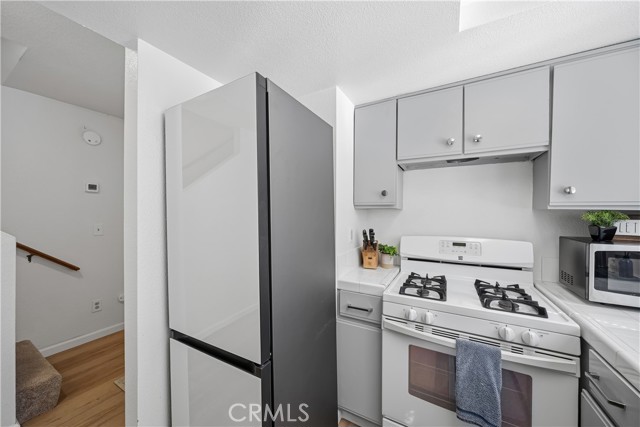 Detail Gallery Image 10 of 30 For 2975 Rockview Pl #13,  San Luis Obispo,  CA 93401 - 2 Beds | 1 Baths