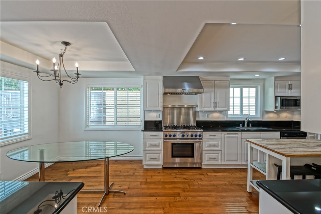 594 35th Street