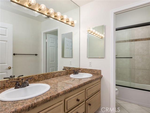 Image 24 of 43 For 44035 Sheldon Court