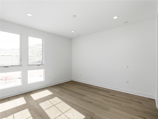 Detail Gallery Image 42 of 48 For 22849 W Seaqua Cir, Chatsworth,  CA 91311 - 6 Beds | 6/1 Baths