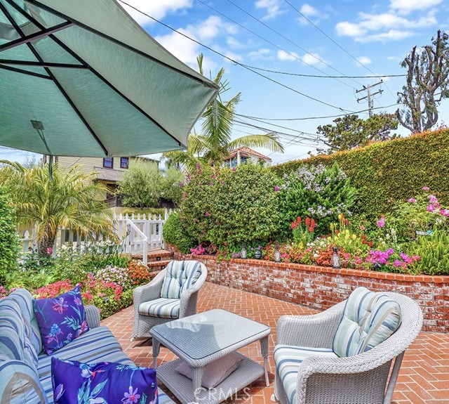 Detail Gallery Image 6 of 30 For 355 Pearl Street, Laguna Beach,  CA 92651 - 3 Beds | 3 Baths