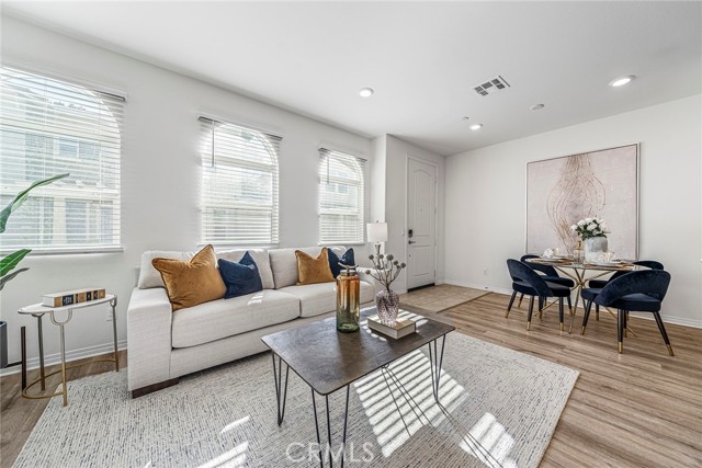 16022 Voyager Avenue, Chino CA: https://media.crmls.org/medias/b62dde85-532d-488b-ac57-64687c62ac2a.jpg