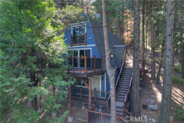 24091 Lakeview Drive, Crestline, California 92325, 3 Bedrooms Bedrooms, ,2 BathroomsBathrooms,Residential,For Sale,24091 Lakeview Drive,CREV23190763