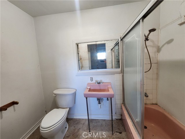 Detail Gallery Image 10 of 12 For 1701 Yolo St, Corning,  CA 96021 - 3 Beds | 2 Baths