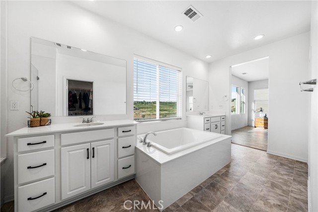 Detail Gallery Image 14 of 34 For 39225 Aristida St, Temecula,  CA 92591 - 4 Beds | 3 Baths