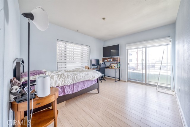 Detail Gallery Image 8 of 13 For 1042 S Kingsley Dr #101,  Los Angeles,  CA 90006 - 2 Beds | 2 Baths