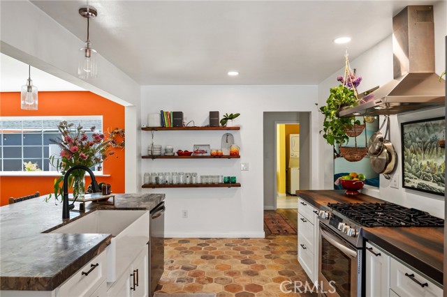 Detail Gallery Image 15 of 49 For 880 Lemon Grove Ave, Ventura,  CA 93003 - 2 Beds | 2 Baths