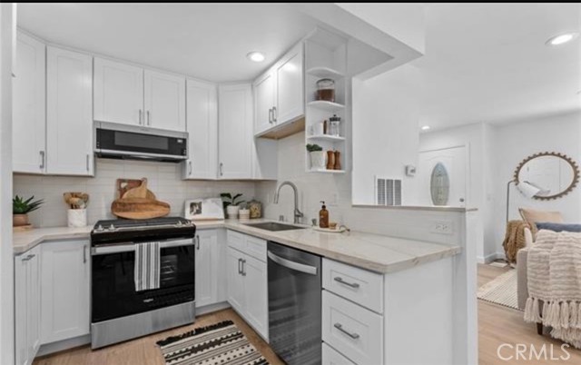 Detail Gallery Image 11 of 37 For 25786 via Lomas #83,  Laguna Hills,  CA 92653 - 3 Beds | 2 Baths
