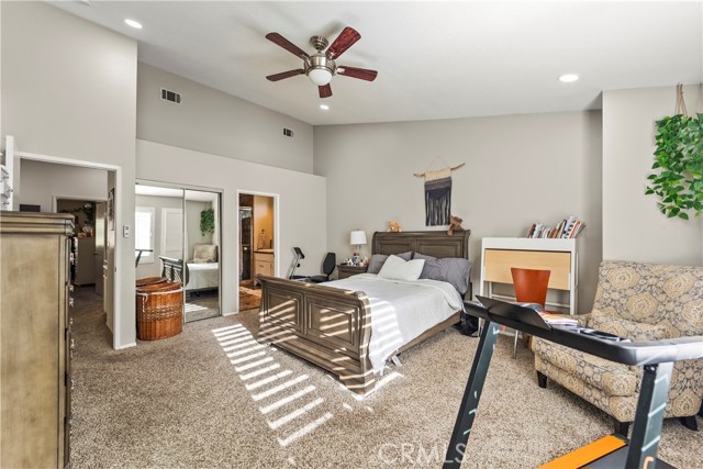 Detail Gallery Image 12 of 24 For 22617 Copper Hill Dr #121,  Saugus,  CA 91350 - 3 Beds | 3 Baths