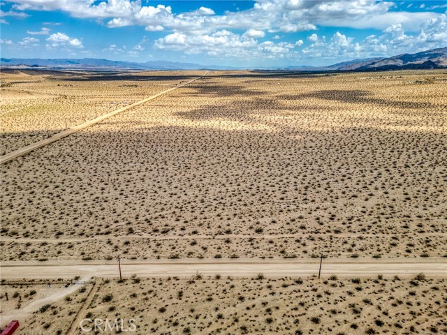 104 Mantonya Road, 29 Palms CA: https://media.crmls.org/medias/b62f74a3-91b5-4195-9a7d-350bc1b5dbe4.jpg