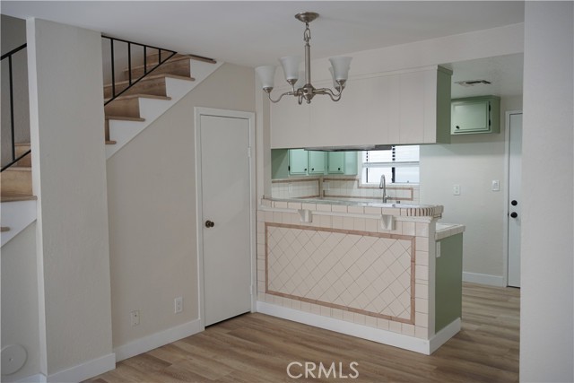 551 W Macarthur Avenue, San Pedro CA: https://media.crmls.org/medias/b62fb70a-3ec8-43d1-b204-922356af1dc0.jpg