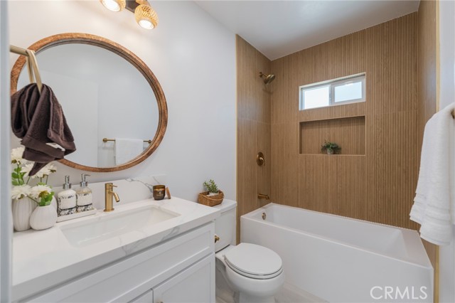 Detail Gallery Image 14 of 32 For 4224 Falcon, Long Beach,  CA 90807 - 4 Beds | 2 Baths