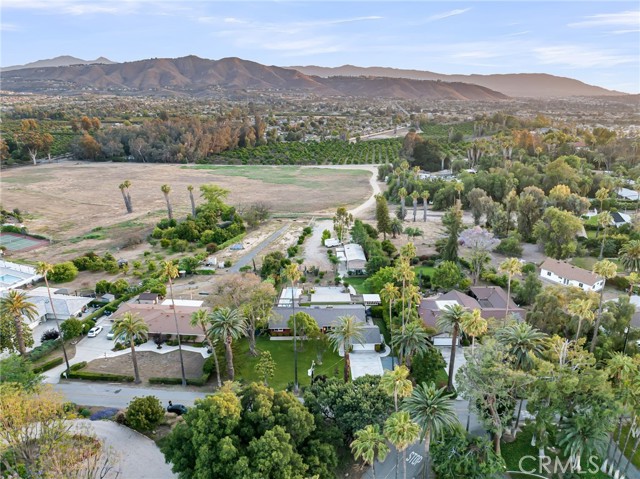 2886 Mcallister Street, Riverside CA: https://media.crmls.org/medias/b63126d7-55c2-4ae8-95a9-5fc424d78214.jpg
