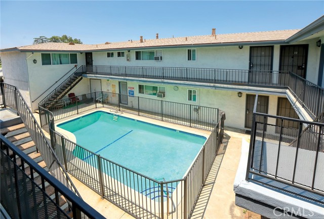270 E Badillo Street, Covina CA: https://media.crmls.org/medias/b63152be-d27c-4b93-941f-9a3236263410.jpg