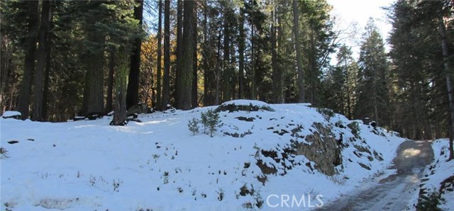 Detail Gallery Image 4 of 8 For 7497 Henness Cir, Yosemite,  CA 95389 - – Beds | – Baths