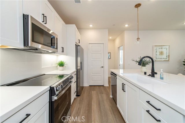 Detail Gallery Image 16 of 46 For 136 Ruby Rd, Rancho Mission Viejo,  CA 92694 - 3 Beds | 2/1 Baths