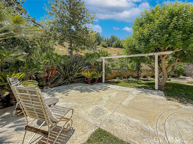 Detail Gallery Image 39 of 42 For 25012 Southern Oaks Dr, Stevenson Ranch,  CA 91381 - 4 Beds | 3 Baths