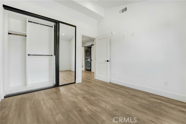 4036 Rosemont Avenue, Montrose CA: https://media.crmls.org/medias/b6334ec0-563d-411d-967c-218c965f8d5f.jpg