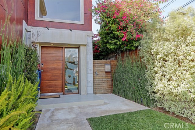 1913 Gates Avenue, Redondo Beach, California 90278, 4 Bedrooms Bedrooms, ,3 BathroomsBathrooms,Residential,Sold,Gates,SB17016231