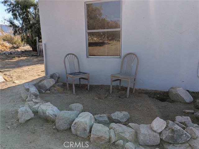 Detail Gallery Image 3 of 12 For 9163 Navajo Trl, Morongo Valley,  CA 92256 - 1 Beds | 1 Baths