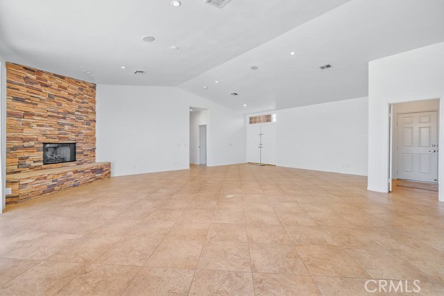 79030 Ladera Drive, La Quinta CA: https://media.crmls.org/medias/b635a962-5bdf-46a9-9be6-fa27bdc8f826.jpg