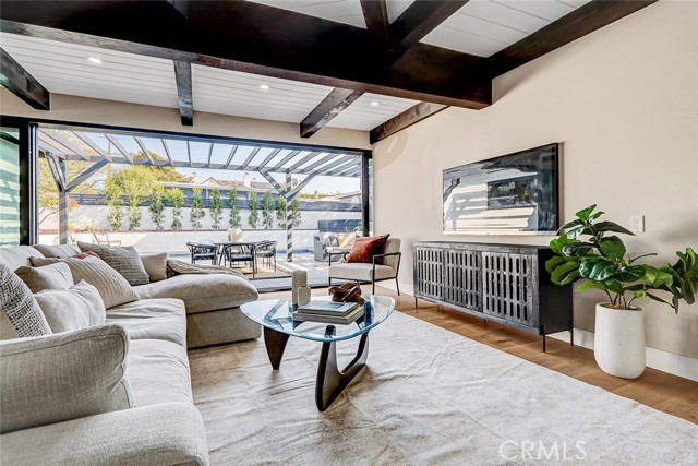 Detail Gallery Image 22 of 55 For 876 Center St, El Segundo,  CA 90245 - 3 Beds | 2/1 Baths