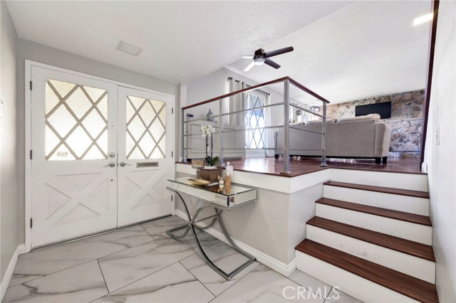 Detail Gallery Image 4 of 28 For 1706 E Retford, Covina,  CA 91724 - 3 Beds | 3 Baths