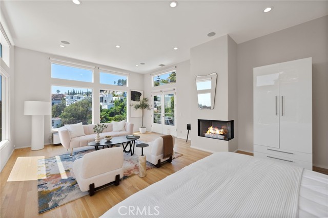 Detail Gallery Image 38 of 57 For 1690 N Crescent Heights Bld, Los Angeles,  CA 90069 - 3 Beds | 4 Baths