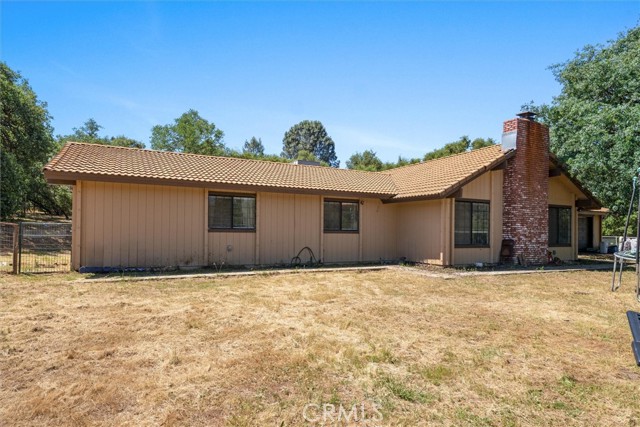 Detail Gallery Image 3 of 37 For 47440 Hopi Ave, Coarsegold,  CA 93614 - 3 Beds | 2 Baths