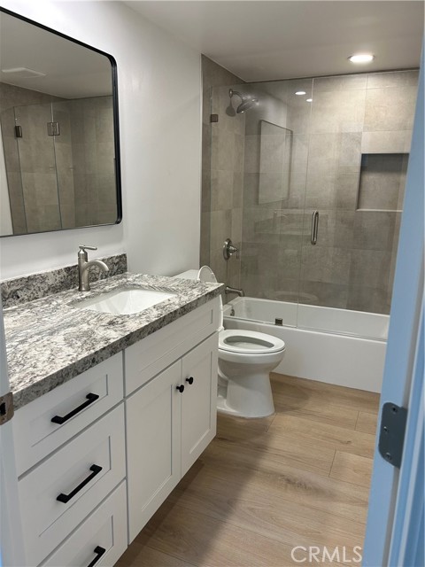 Detail Gallery Image 6 of 9 For 20391 Seven Seas Ln, Huntington Beach,  CA 92646 - 4 Beds | 2 Baths