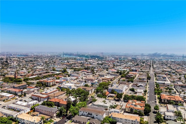 935 W 10th St, San Pedro CA: https://media.crmls.org/medias/b6373b97-11cc-4eab-a181-214a63915419.jpg