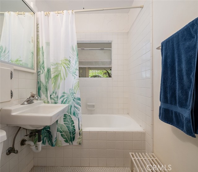 Detail Gallery Image 20 of 28 For 1335 Opechee Way, Glendale,  CA 91208 - 3 Beds | 1 Baths
