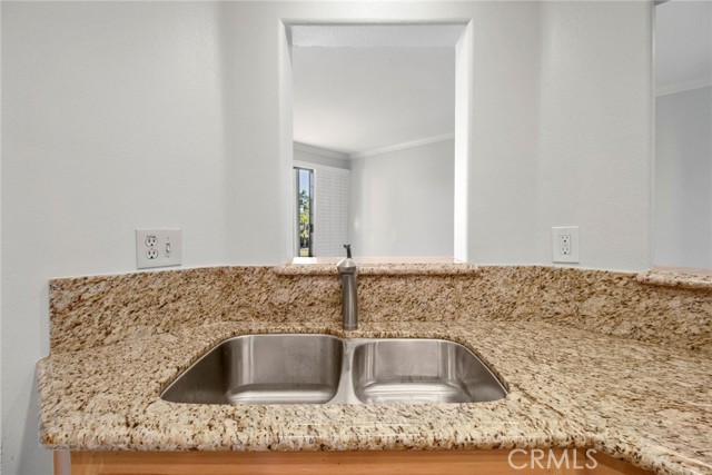 B637e1f8 F004 41d2 A46a E0bd55507258