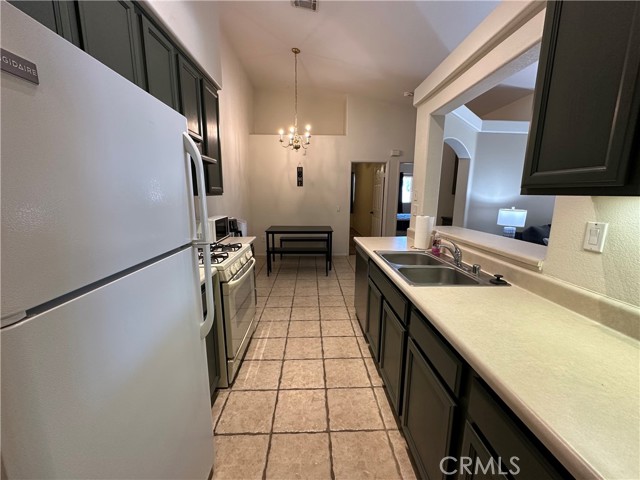 Image 7 of 20 For 2509 Fairway Drive