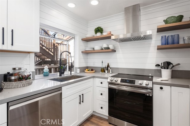 Detail Gallery Image 6 of 27 For 12 Corniche Dr a,  Dana Point,  CA 92629 - 1 Beds | 1 Baths