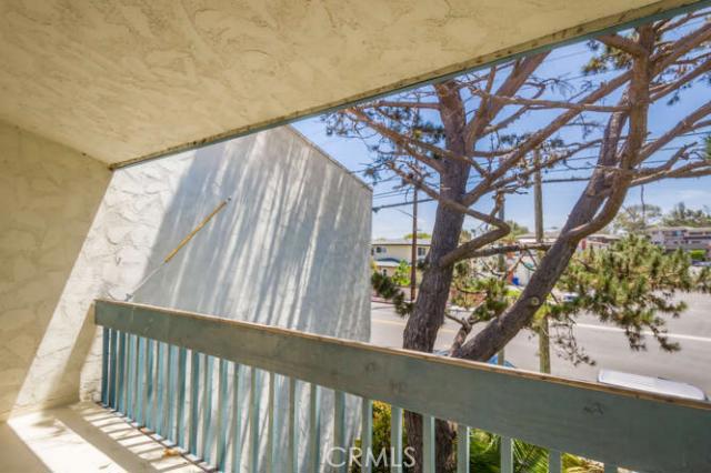 649 Prospect Avenue, Redondo Beach, California 90277, 2 Bedrooms Bedrooms, ,2 BathroomsBathrooms,Residential,Sold,Prospect,SB14132096