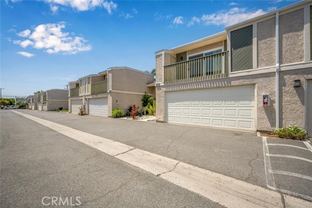 10395 Hammontree Drive, Garden Grove CA: https://media.crmls.org/medias/b63a758e-877e-4b58-93b3-7dccf5d7cbce.jpg