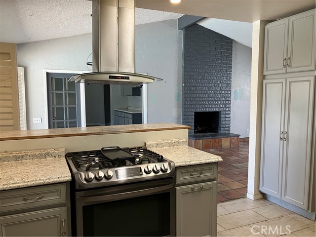 Detail Gallery Image 4 of 20 For 45499 Garden Square, Palm Desert,  CA 92260 - 3 Beds | 2 Baths