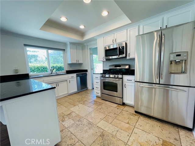 5815 Calmfield Avenue, Agoura Hills CA: https://media.crmls.org/medias/b63b22fd-060d-4ba3-a7d2-3ec04434c047.jpg
