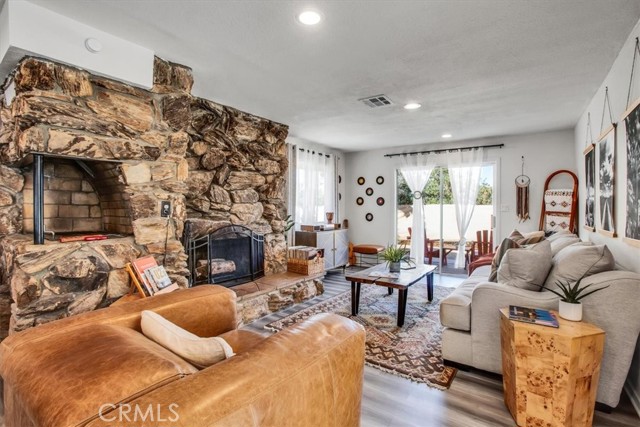 Detail Gallery Image 16 of 55 For 56886 Ivanhoe Dr, Yucca Valley,  CA 92284 - 2 Beds | 2/1 Baths