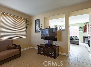 Detail Gallery Image 2 of 5 For 13741 Starshine Dr, Victorville,  CA 92392 - 3 Beds | 3 Baths