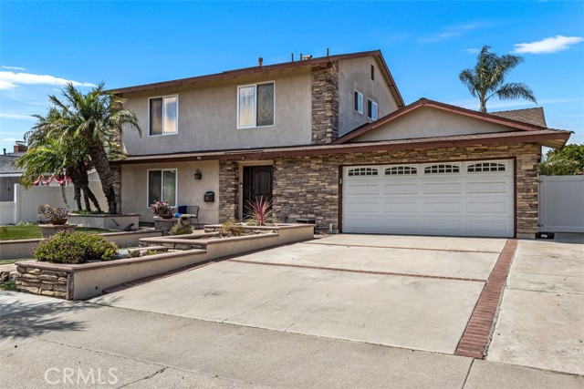 Detail Gallery Image 2 of 22 For 9121 Madeline Dr, Huntington Beach,  CA 92646 - 4 Beds | 2/1 Baths