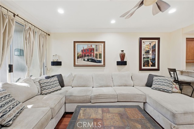 Detail Gallery Image 22 of 54 For 902 Solvay Aisle, Irvine,  CA 92606 - 2 Beds | 2 Baths